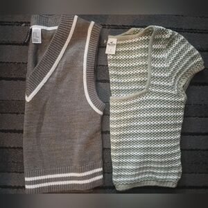 Lot Of 2 Like New Crop Sweater Short Sleeve Tops Hollister S Green Gray White